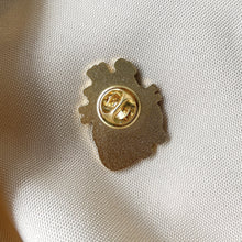Load image into Gallery viewer, Anatomical Heart Enamel Pin